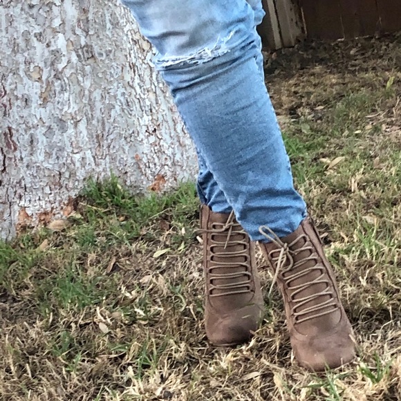 🎉 HOST PIC!!! 🎉 Lace up taupe booties - Picture 6 of 7